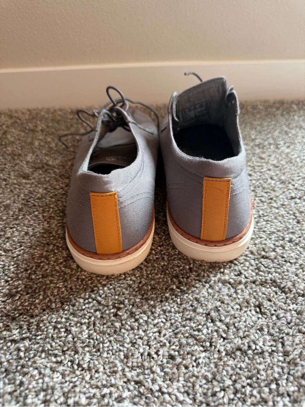 Gant sole tan